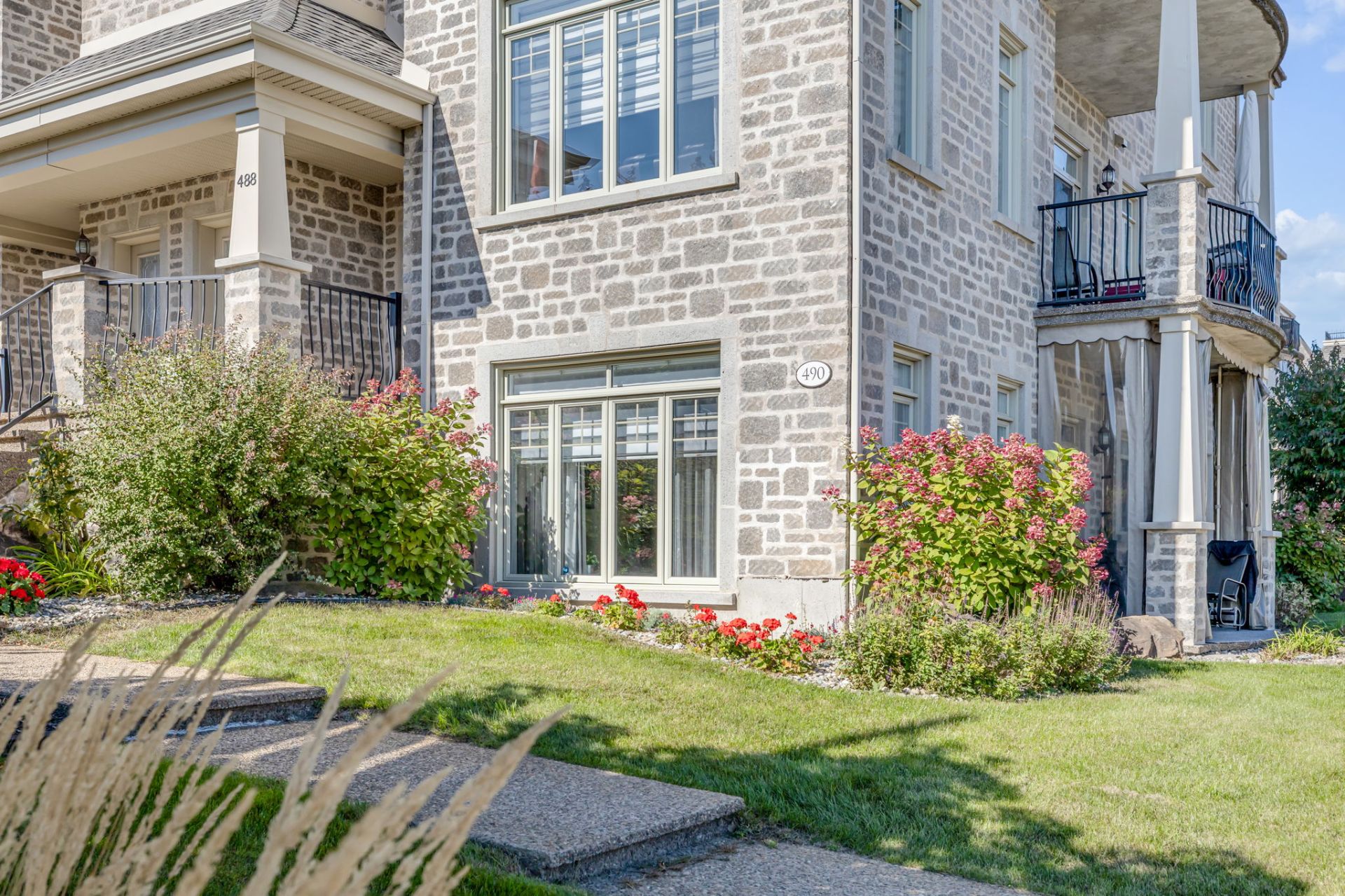 490 Rue d'Everell — photo 3