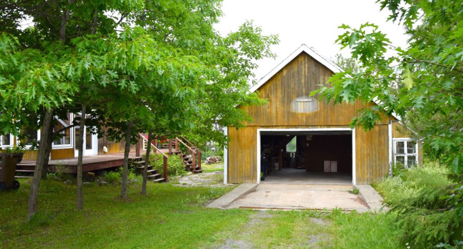 Garage