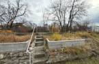 Access to a body of water