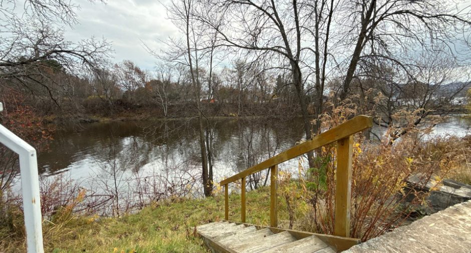 Access to a body of water