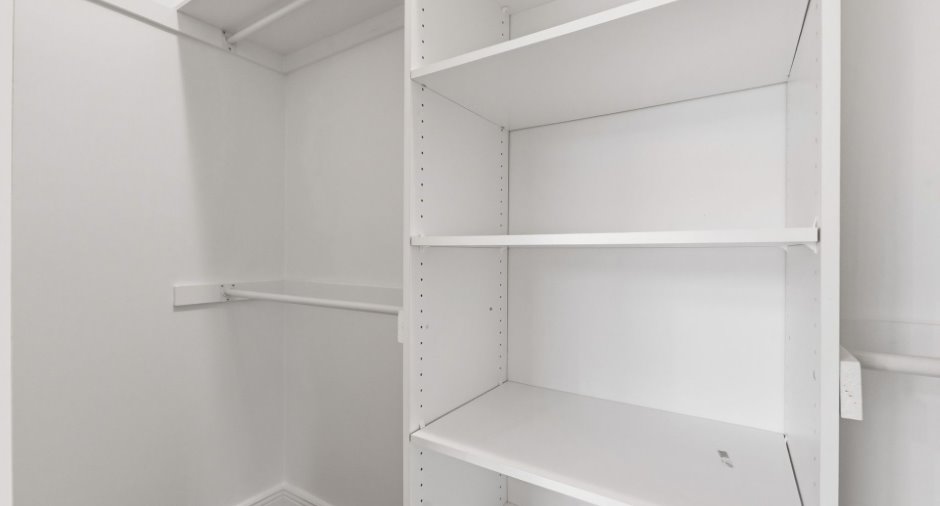 Walk-in closet
