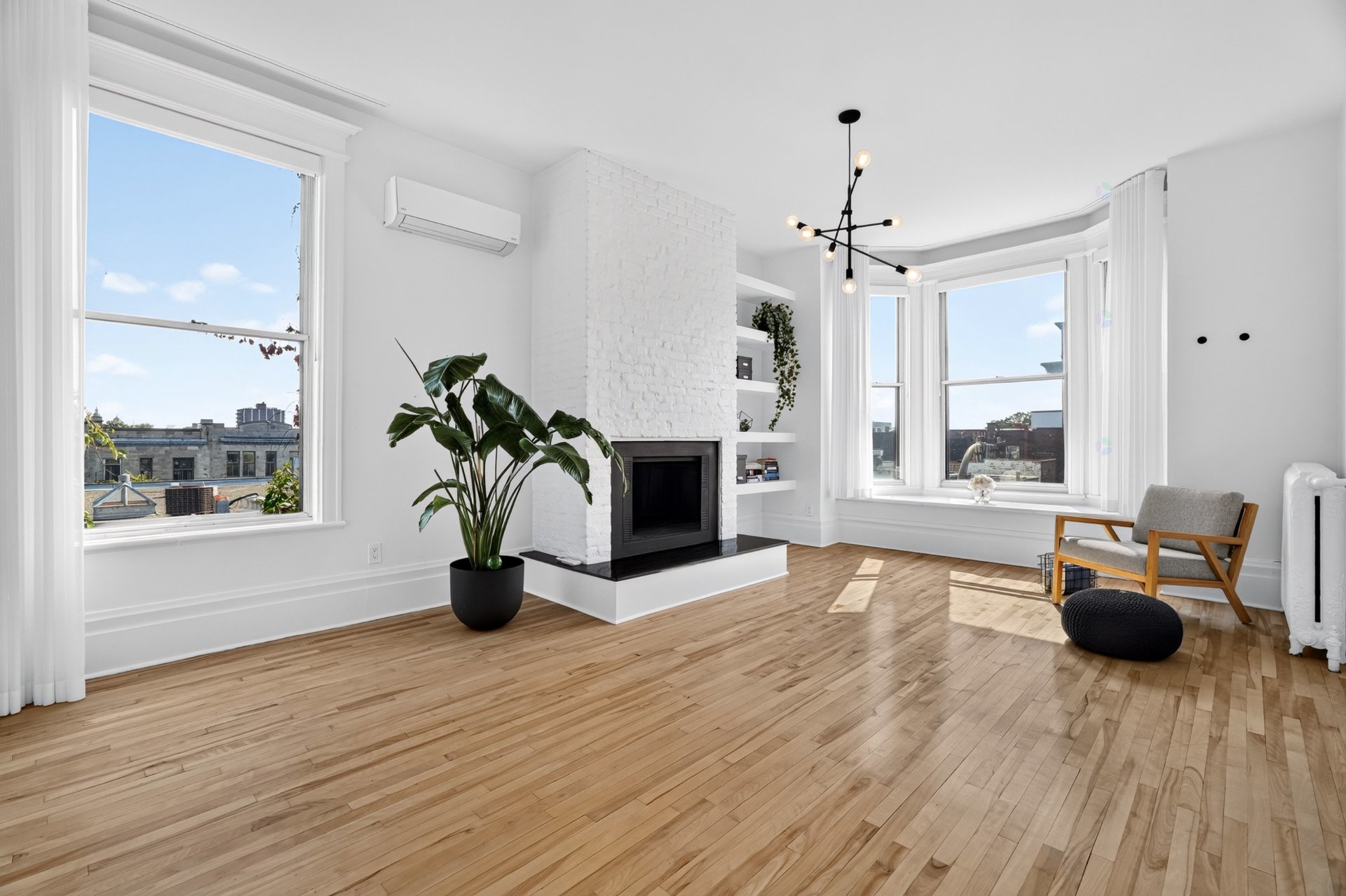 371 Rue Édouard-Charles — photo 3