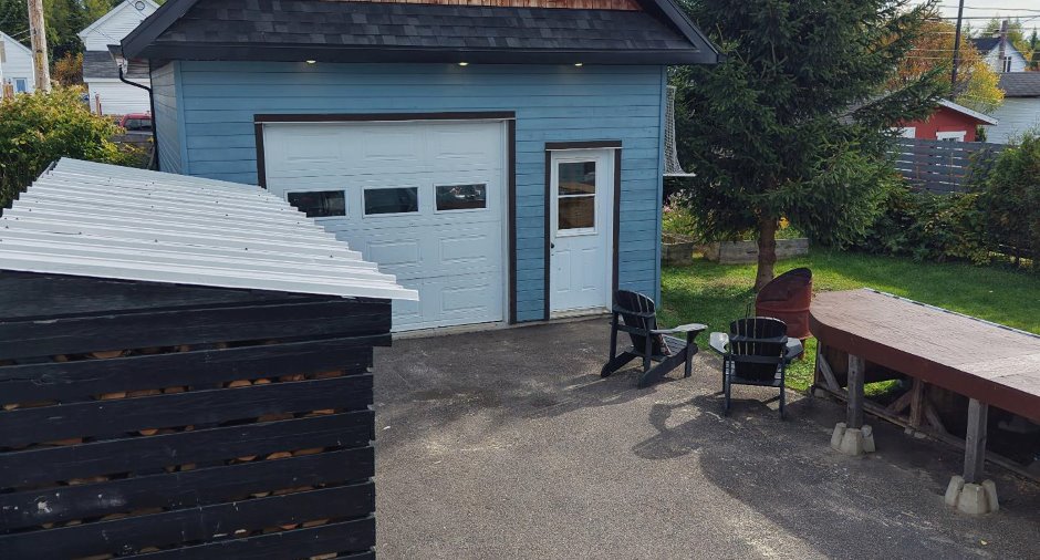 Garage