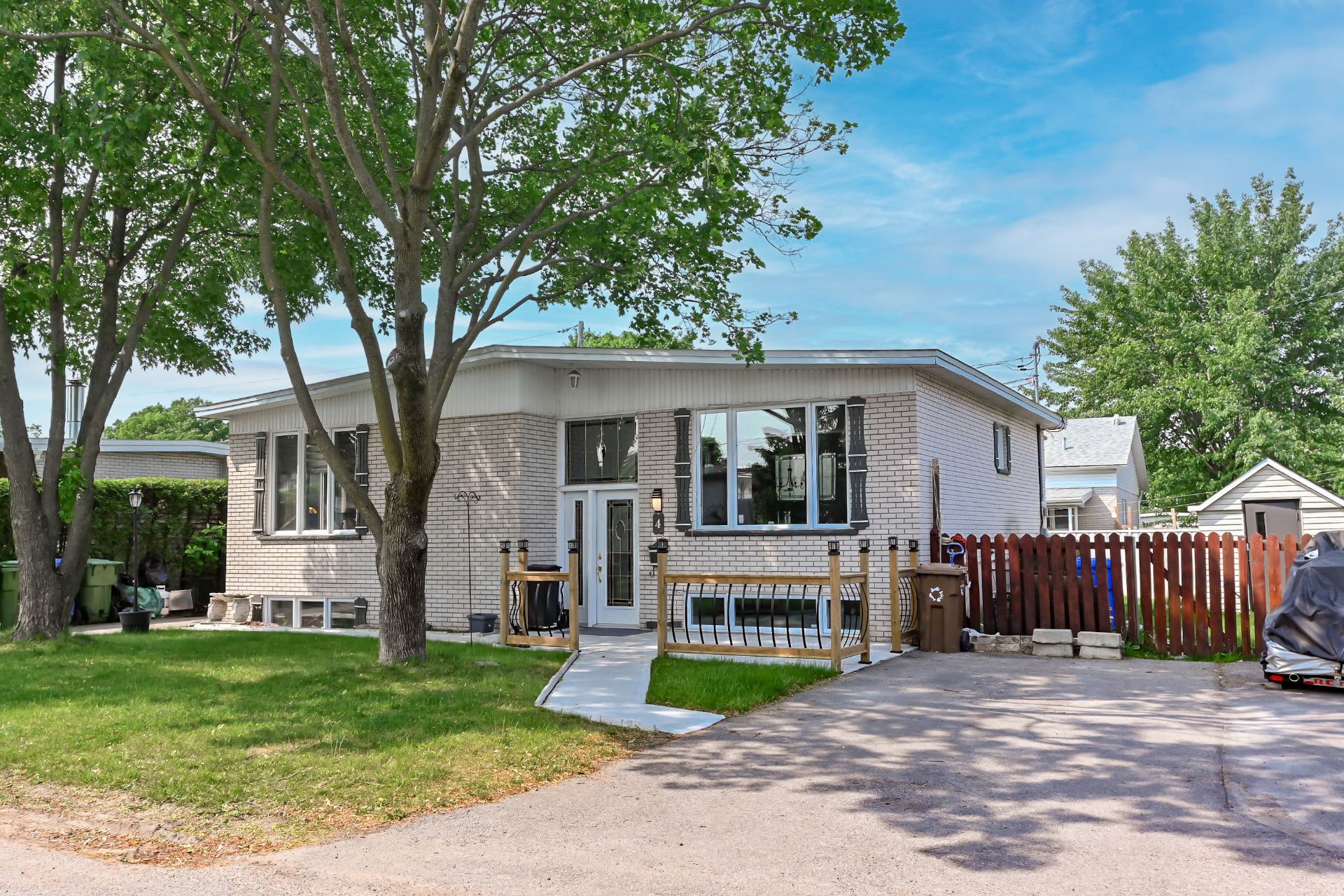 Bungalow for sale, Saint-Eustache