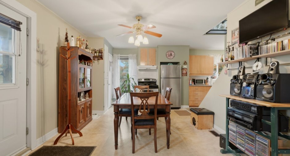 Dining room