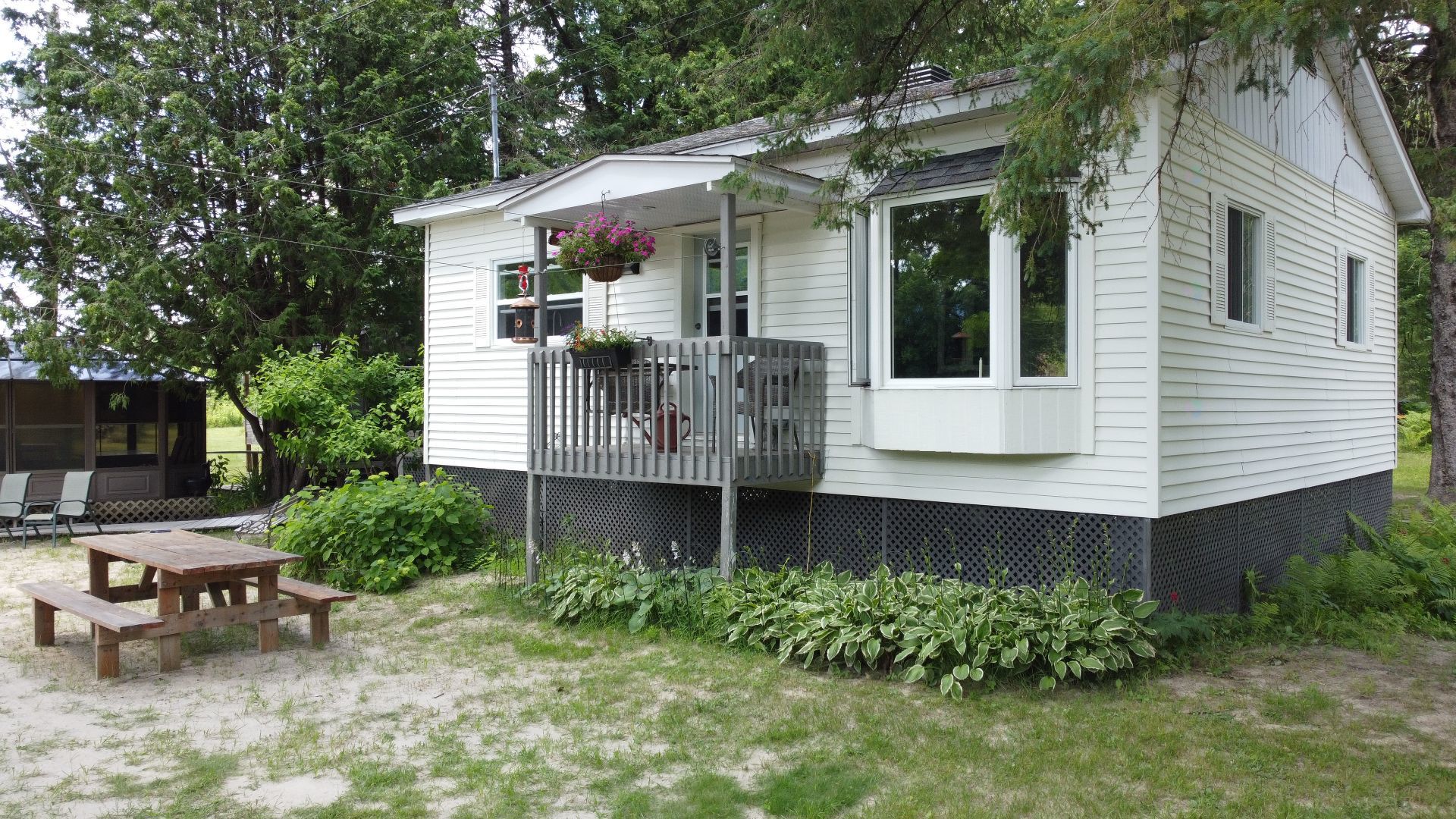 2443 Route des Tulipes — photo 3