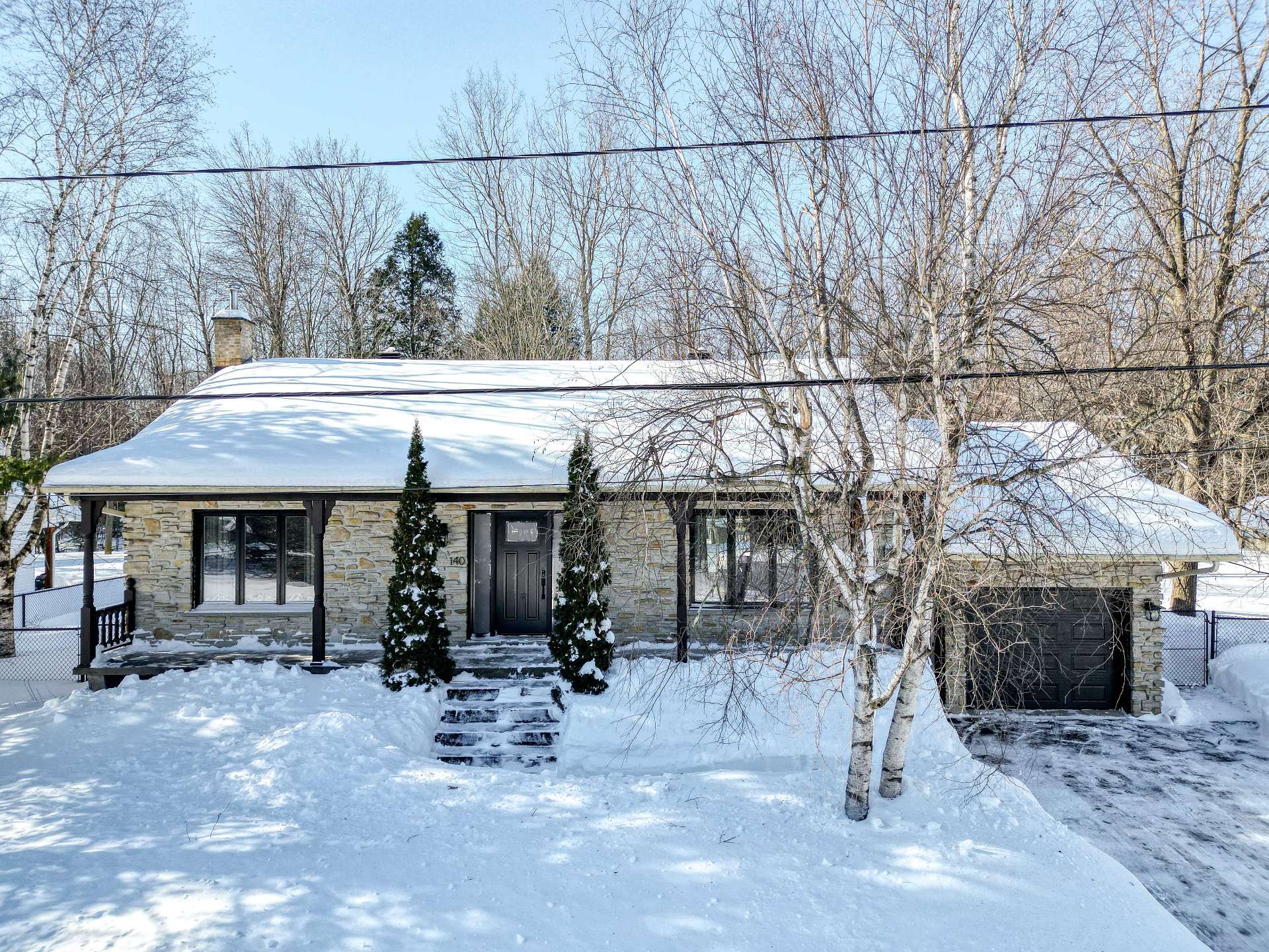 Maison de plain-pied à vendre, Sainte-Anne-des-Plaines