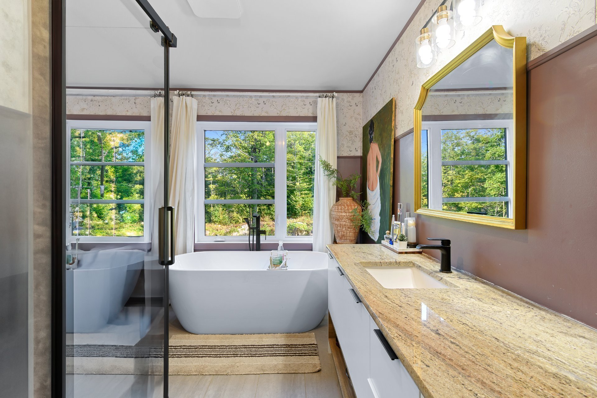 Salle de bains attenante à la CCP