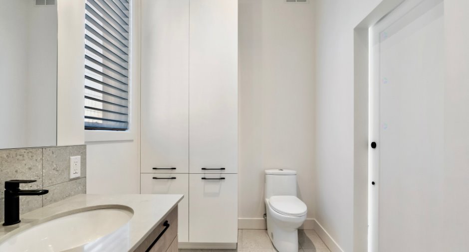 Salle de bains attenante à la CCP