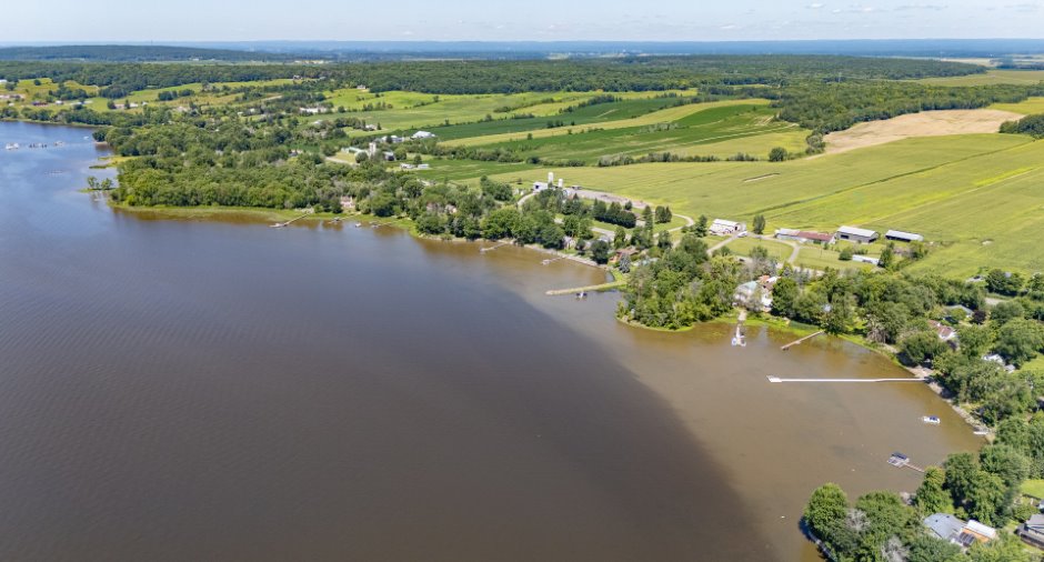 Vue sur l'eau