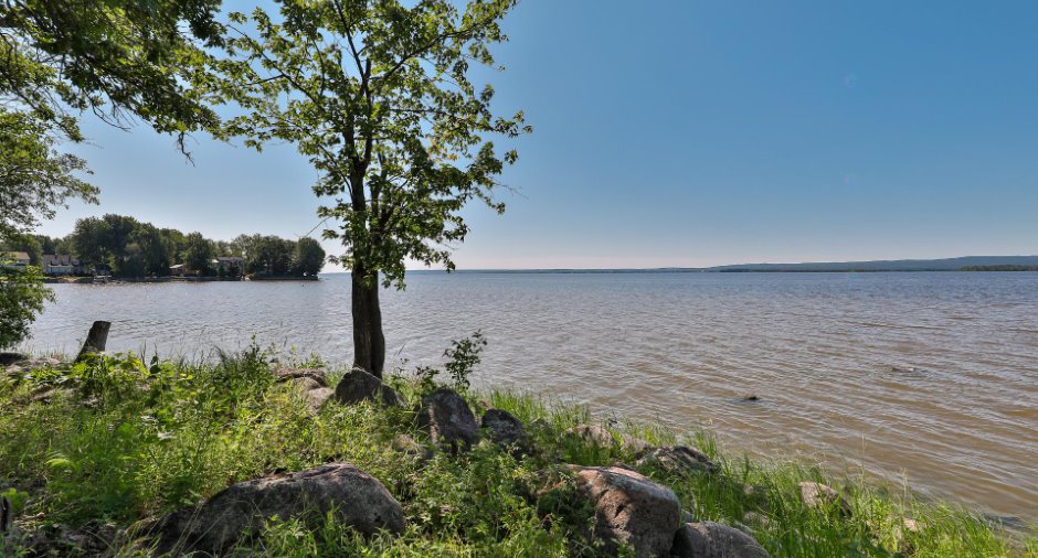 Vue sur l'eau