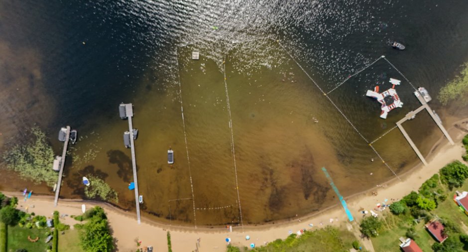 Accès au plan d'eau
