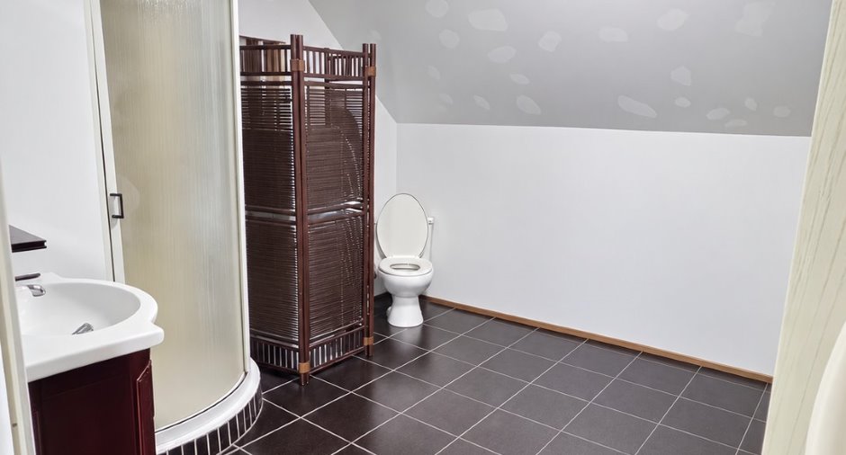 Salle de bains attenante à la CCP