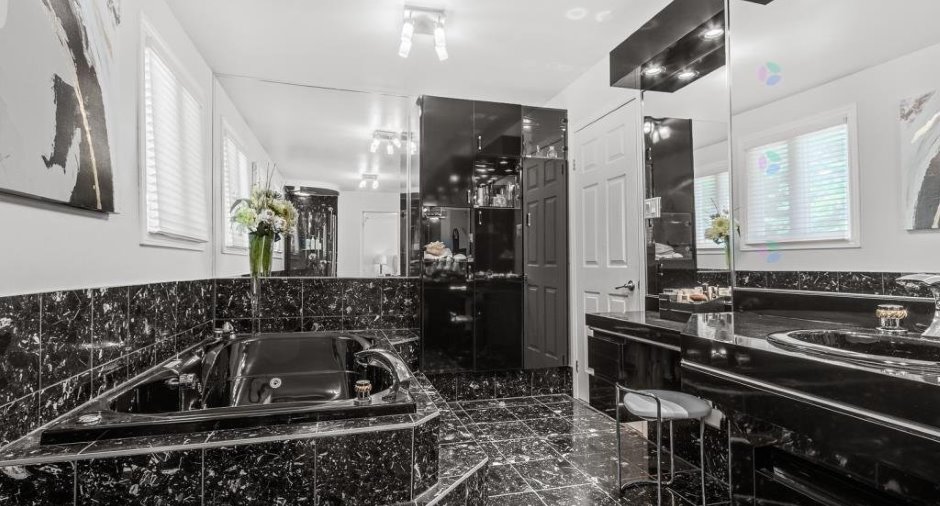 Salle de bains attenante à la CCP