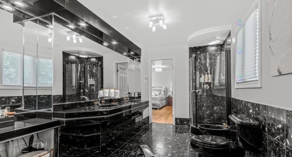Salle de bains attenante à la CCP