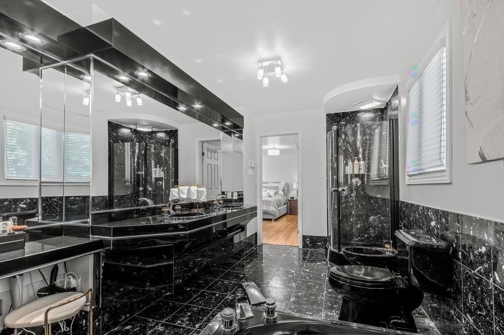 Salle de bains attenante à la CCP