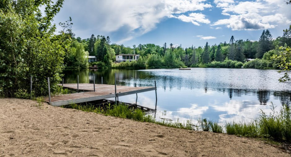 Accès au plan d'eau