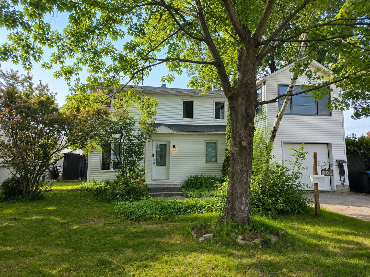 305 Rue Gagnon — photo 1