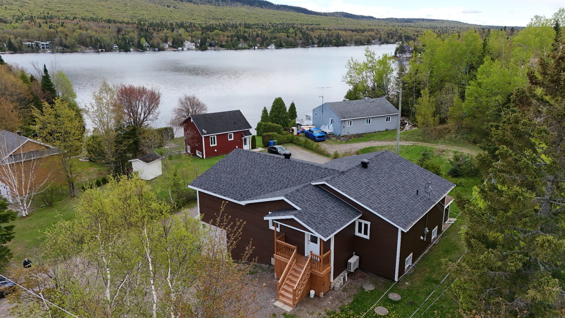 724 Ch. du Tour-du-Lac-Trois-Saumons — photo 1