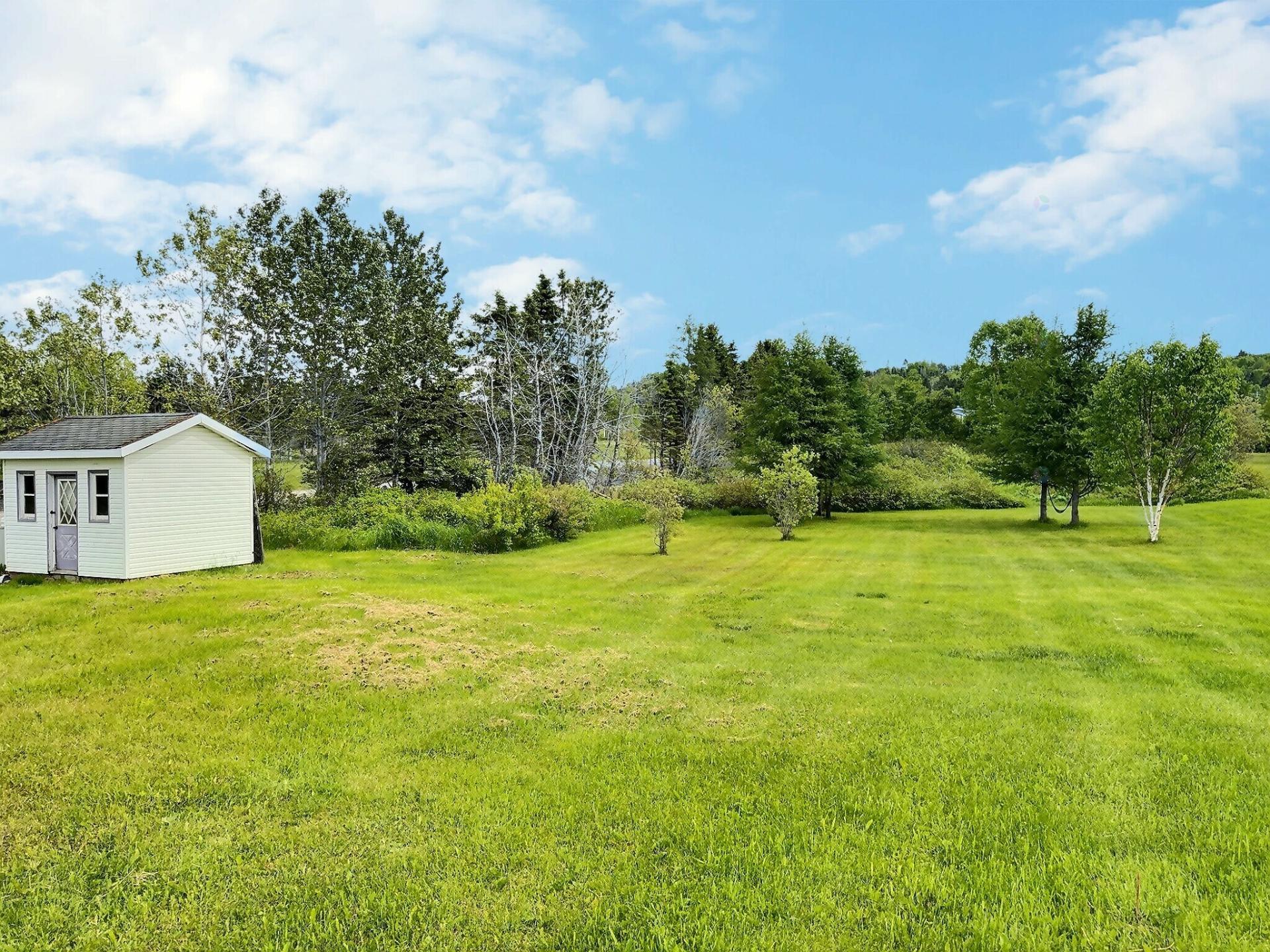 104-104A Route 132 O. — photo 2