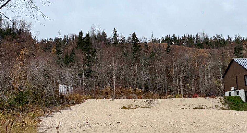 À construire