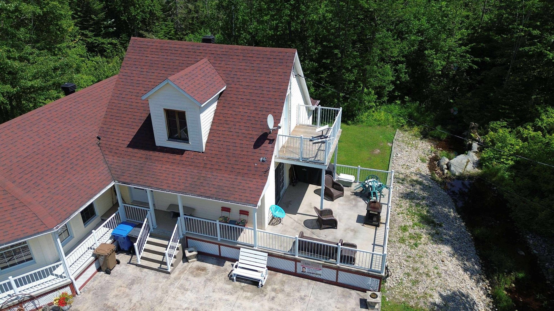 2335 Ch. du Lac-Tommy — photo 2