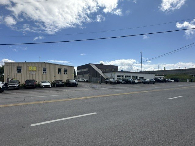 Commercial building/Office for sale, Québec
