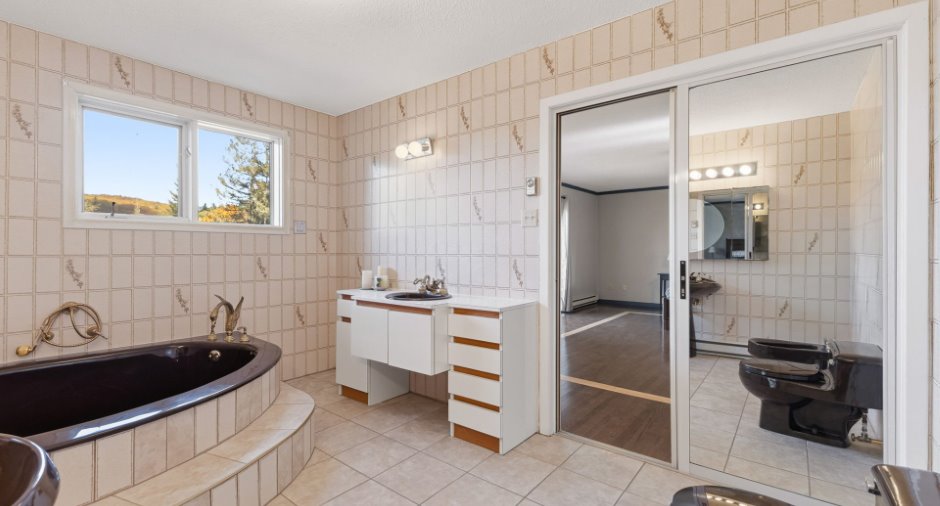 Salle de bains attenante à la CCP