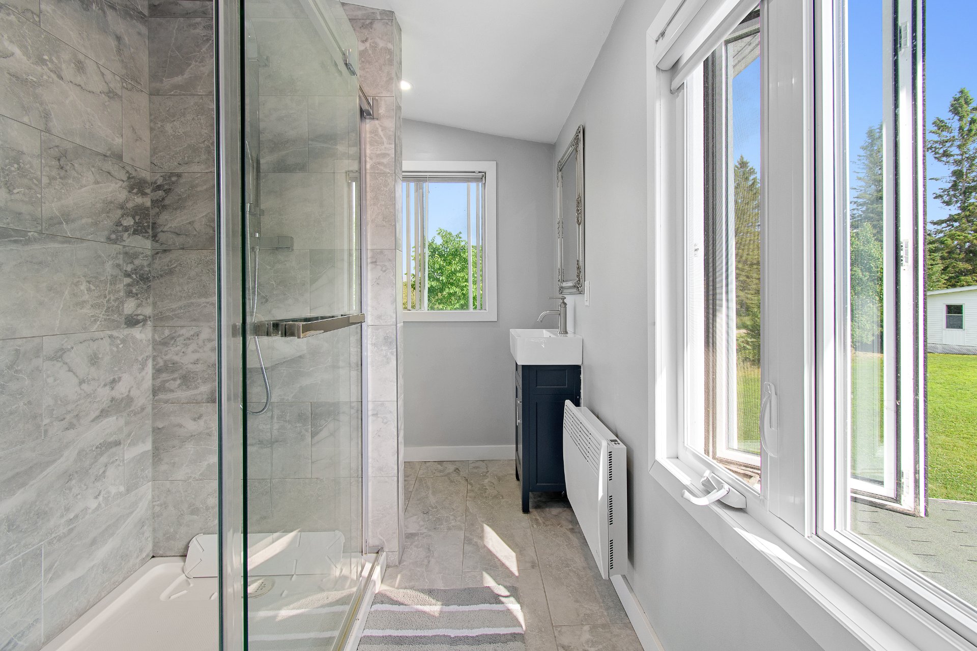 Salle de bains attenante à la CCP