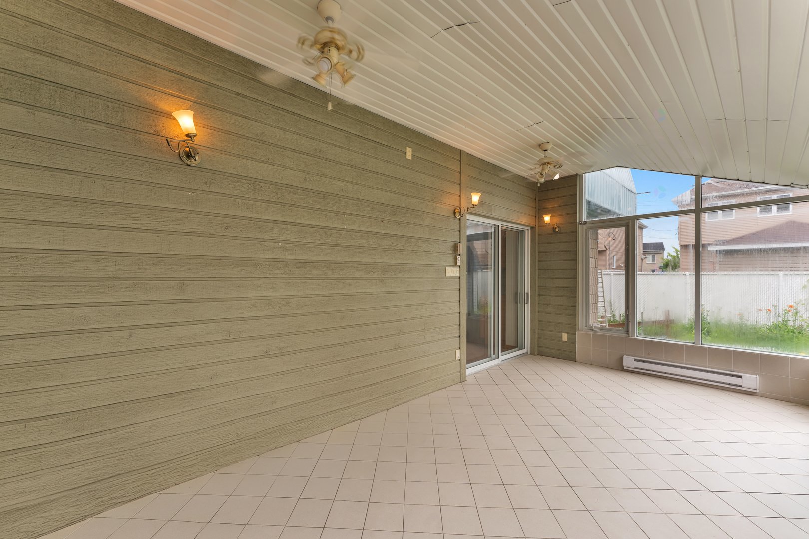 12255-12259 64e Avenue (R.-d.-P.) — photo 3