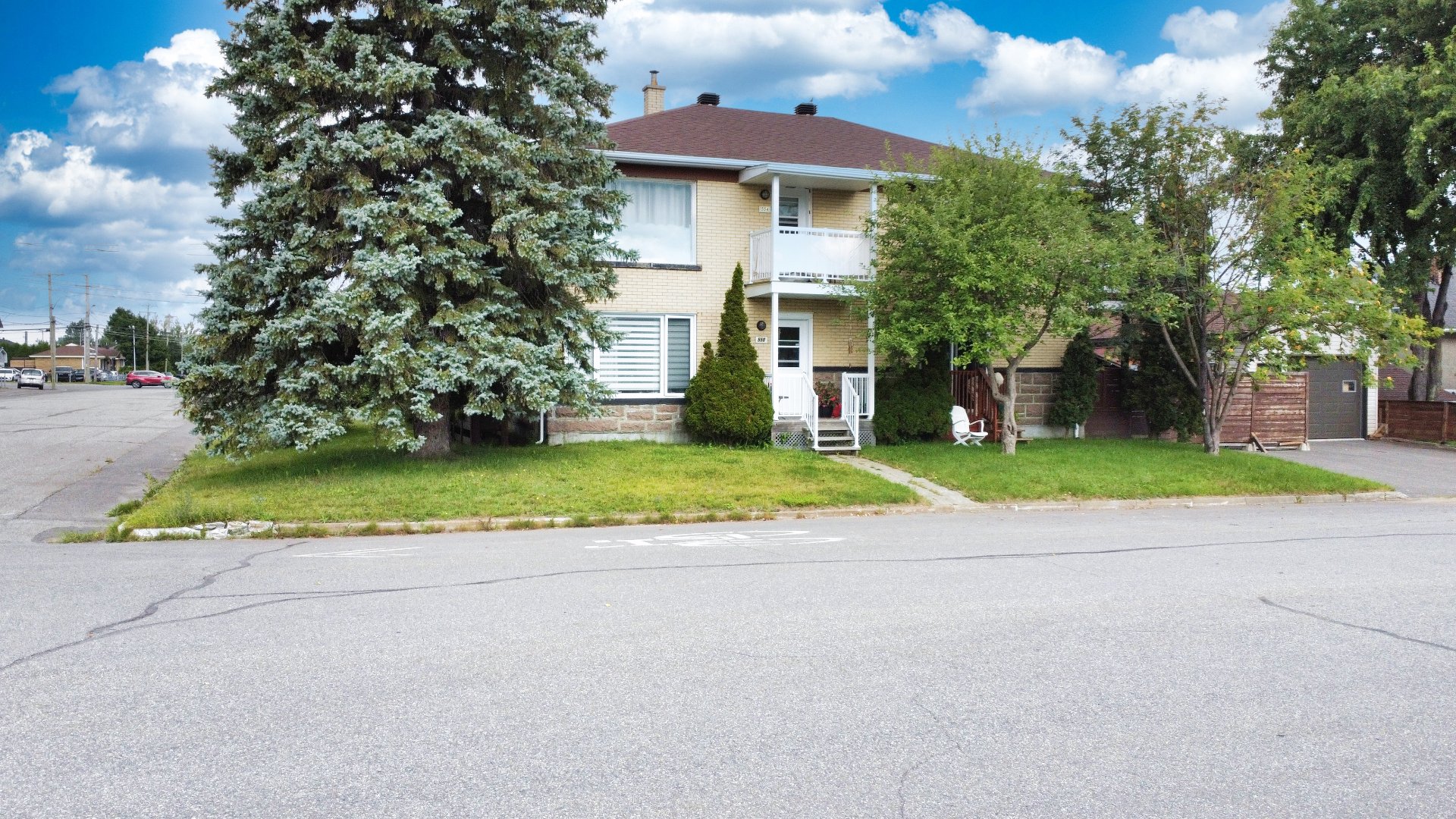 550-554 Av. Francoeur — photo 1