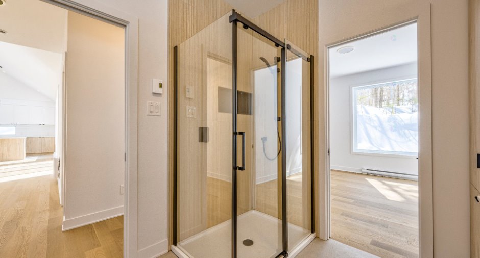 Salle de bains attenante à la CCP