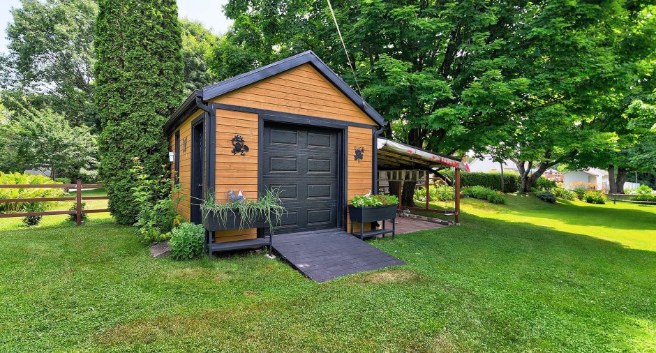 Shed