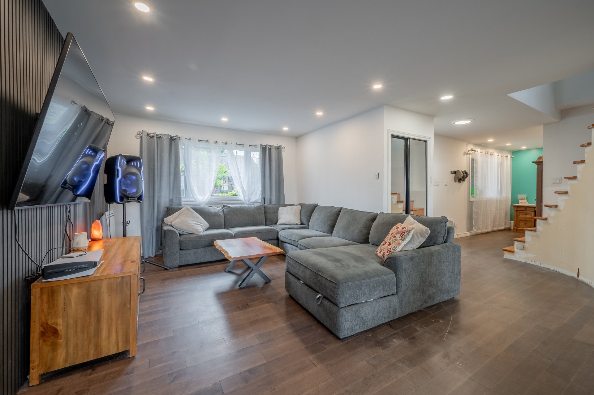 367 Rue St-Jacques O. — photo 3