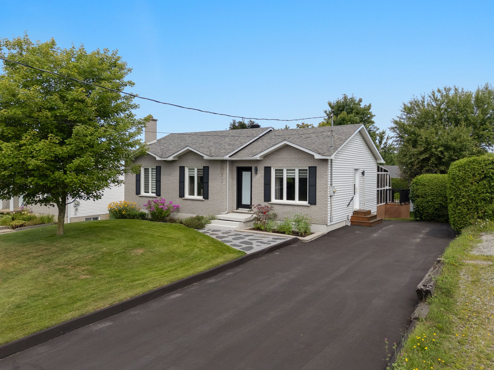 2735 Rue Crépeau — photo 1