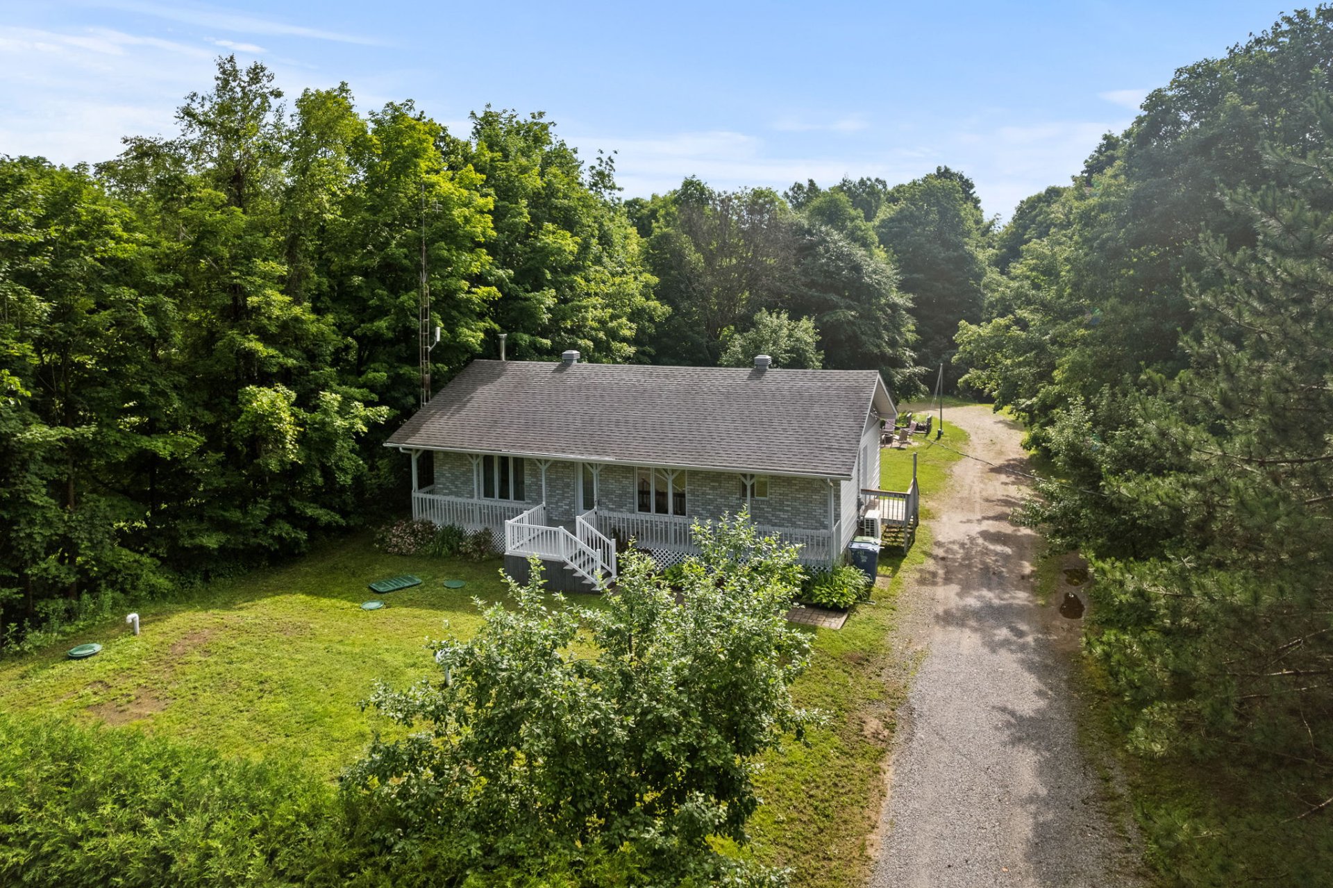 42 Ch. Townline — photo 1