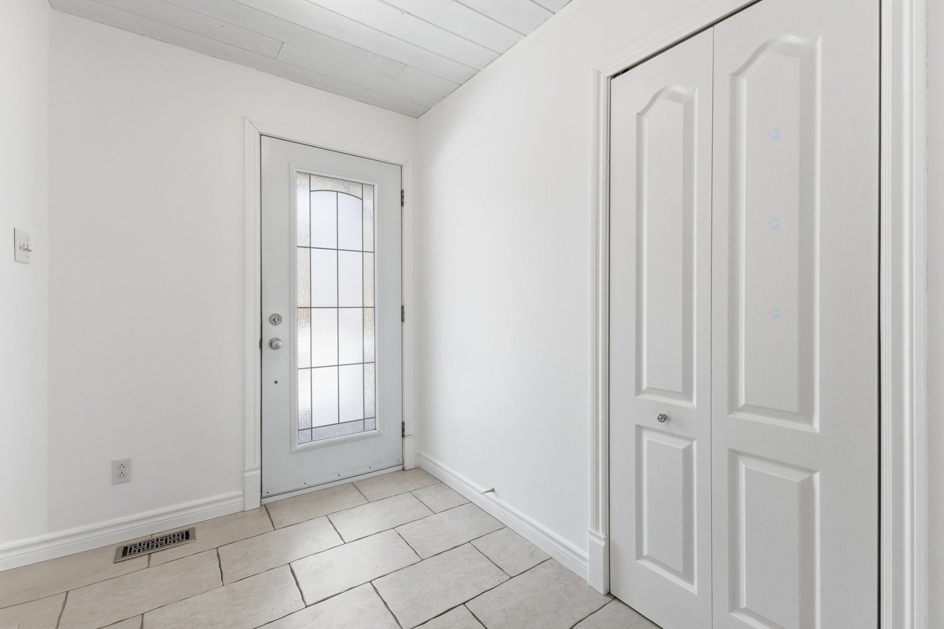 42 Ch. Townline — photo 2
