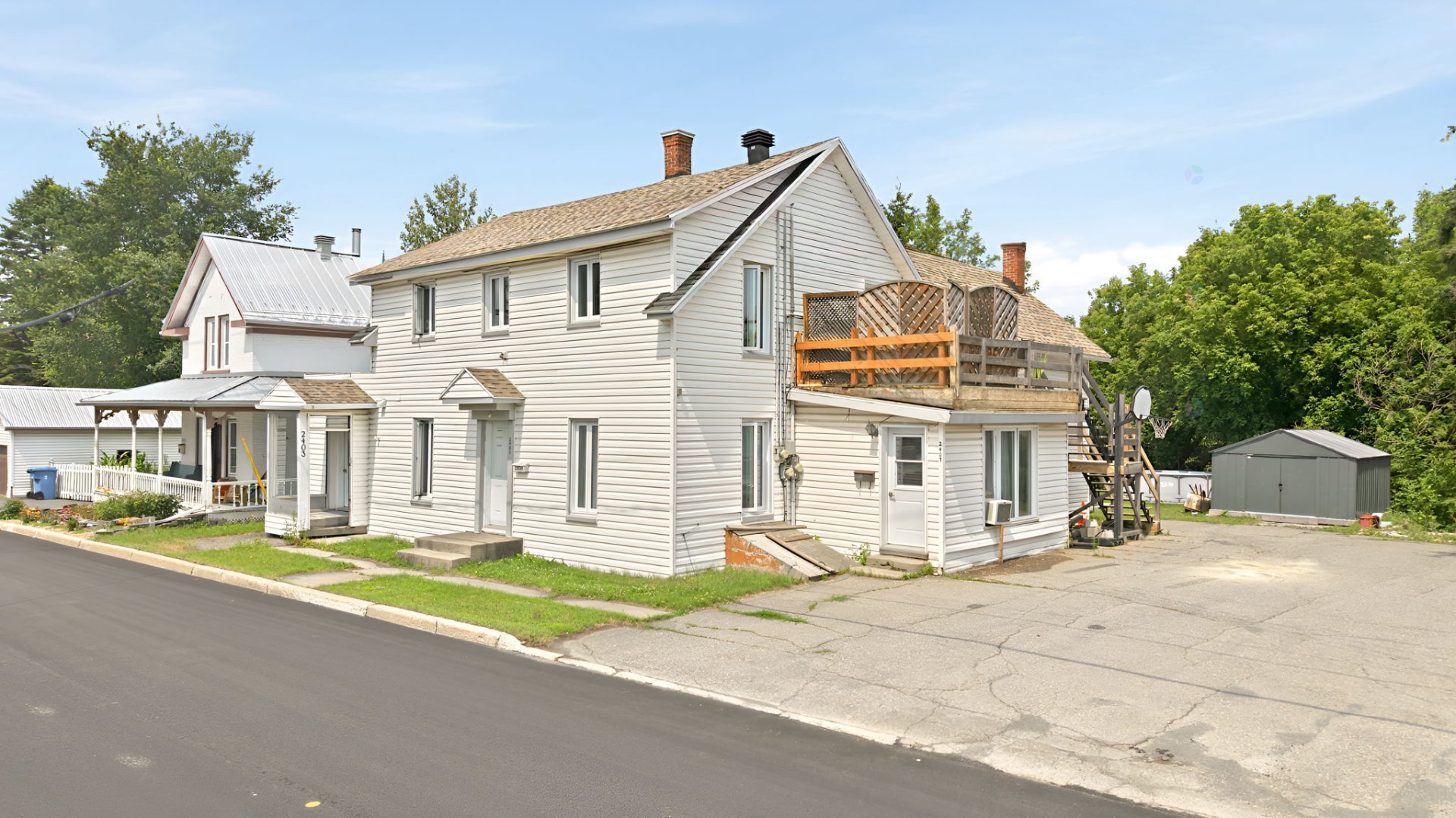2403-2407 1re Avenue — photo 1