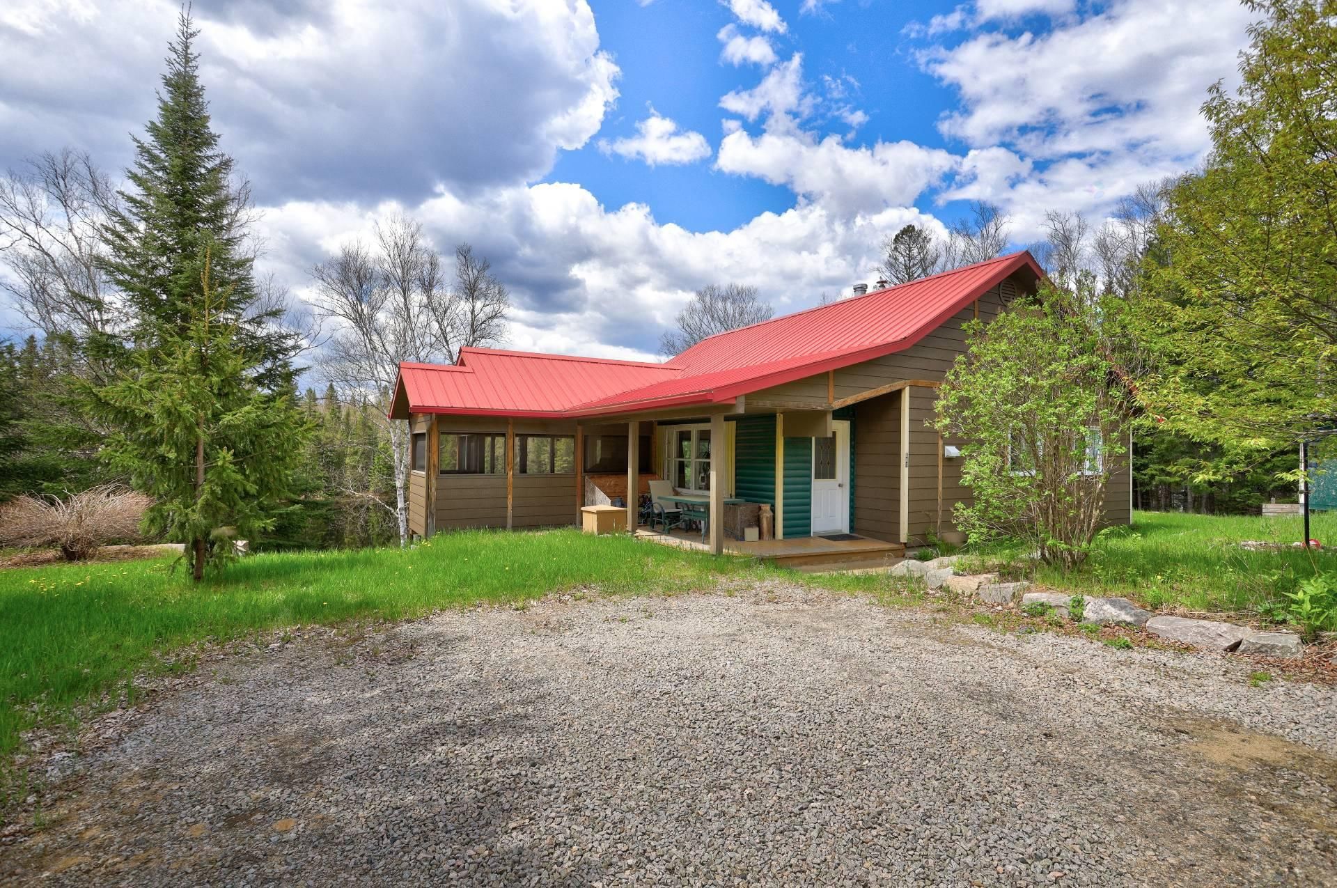 881 Ch. du Lac-de-la-Dame — photo 1