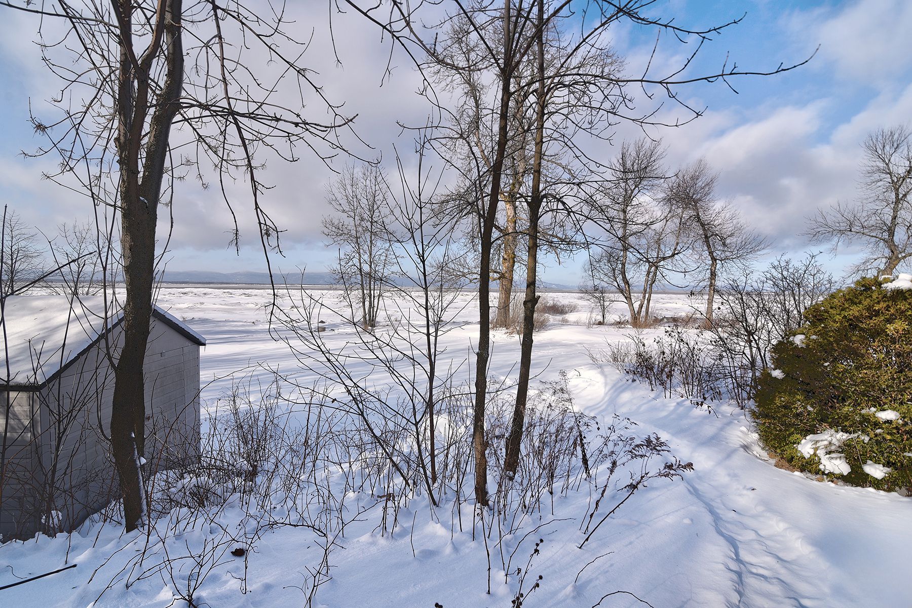 Accès au plan d'eau