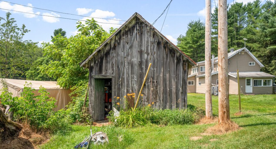 Shed
