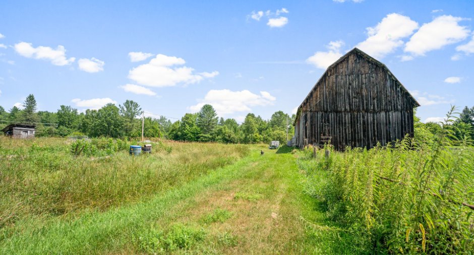Barn