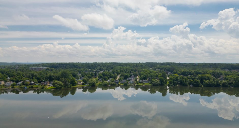 Vue sur l'eau