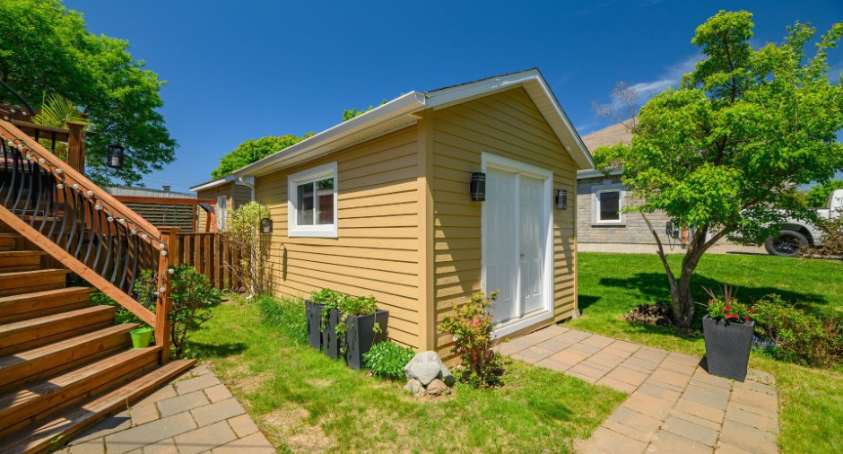 Shed