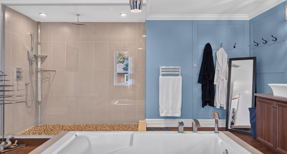 Salle de bains attenante à la CCP