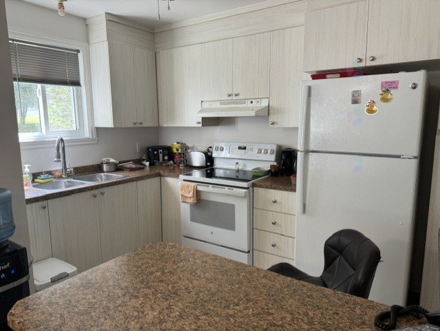 1698 Rue du Sentier — photo 3