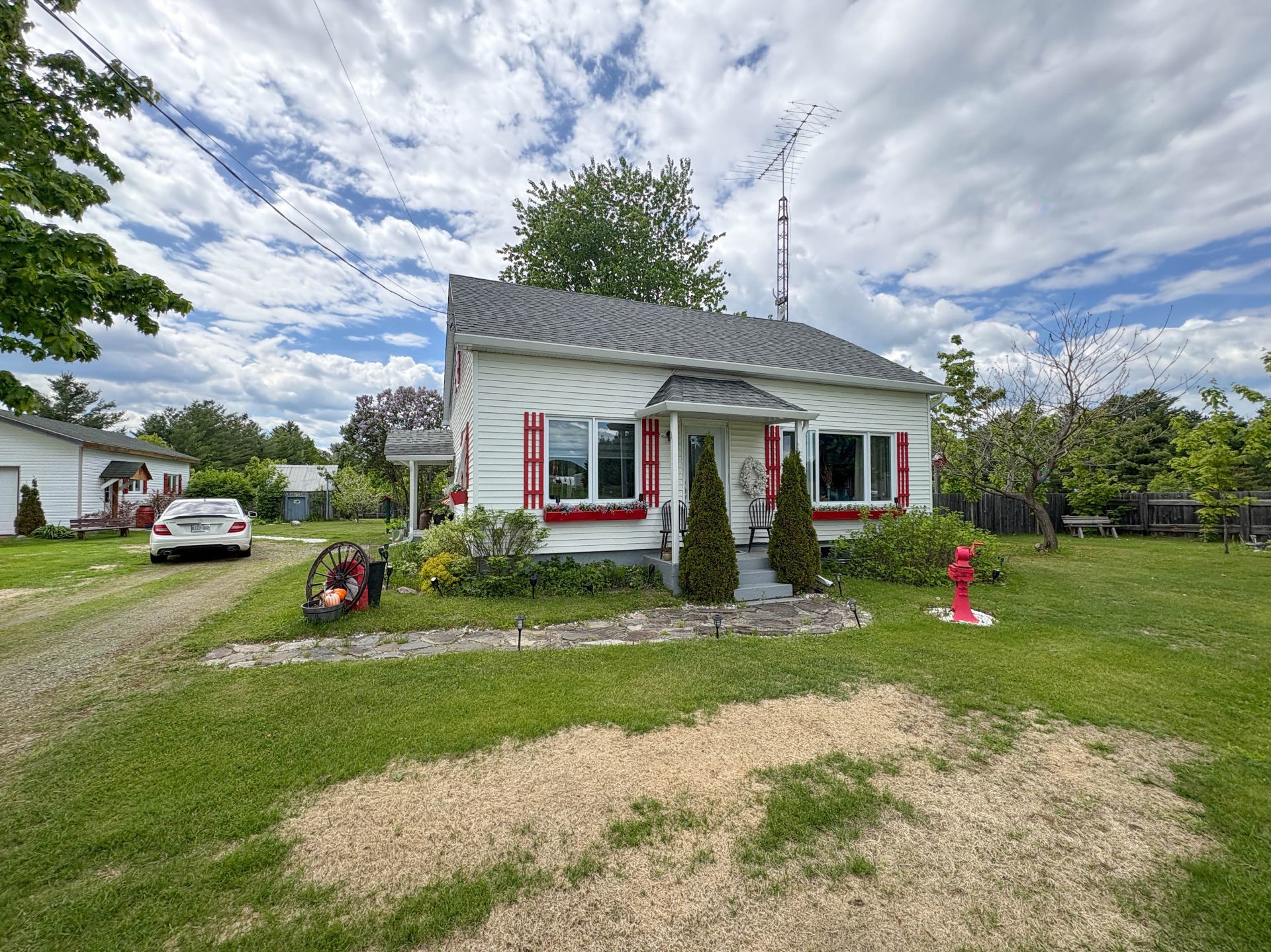 1187 Route 321 N. — photo 1