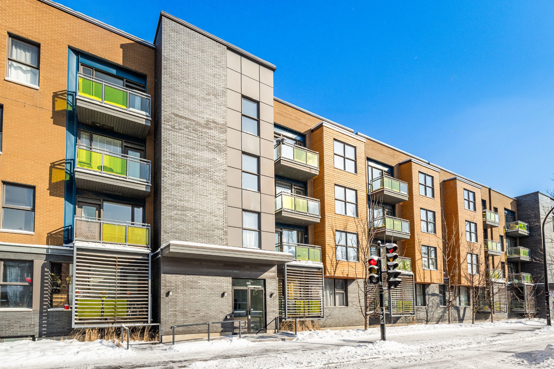 5425 Rue St-Denis (#304) — photo 1