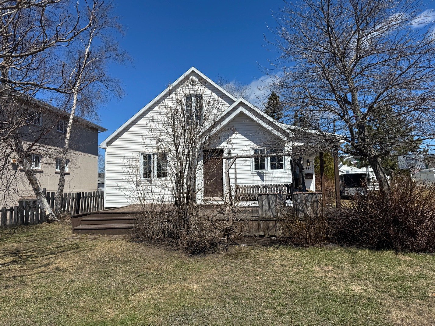 380 Av. De Quen — photo 1