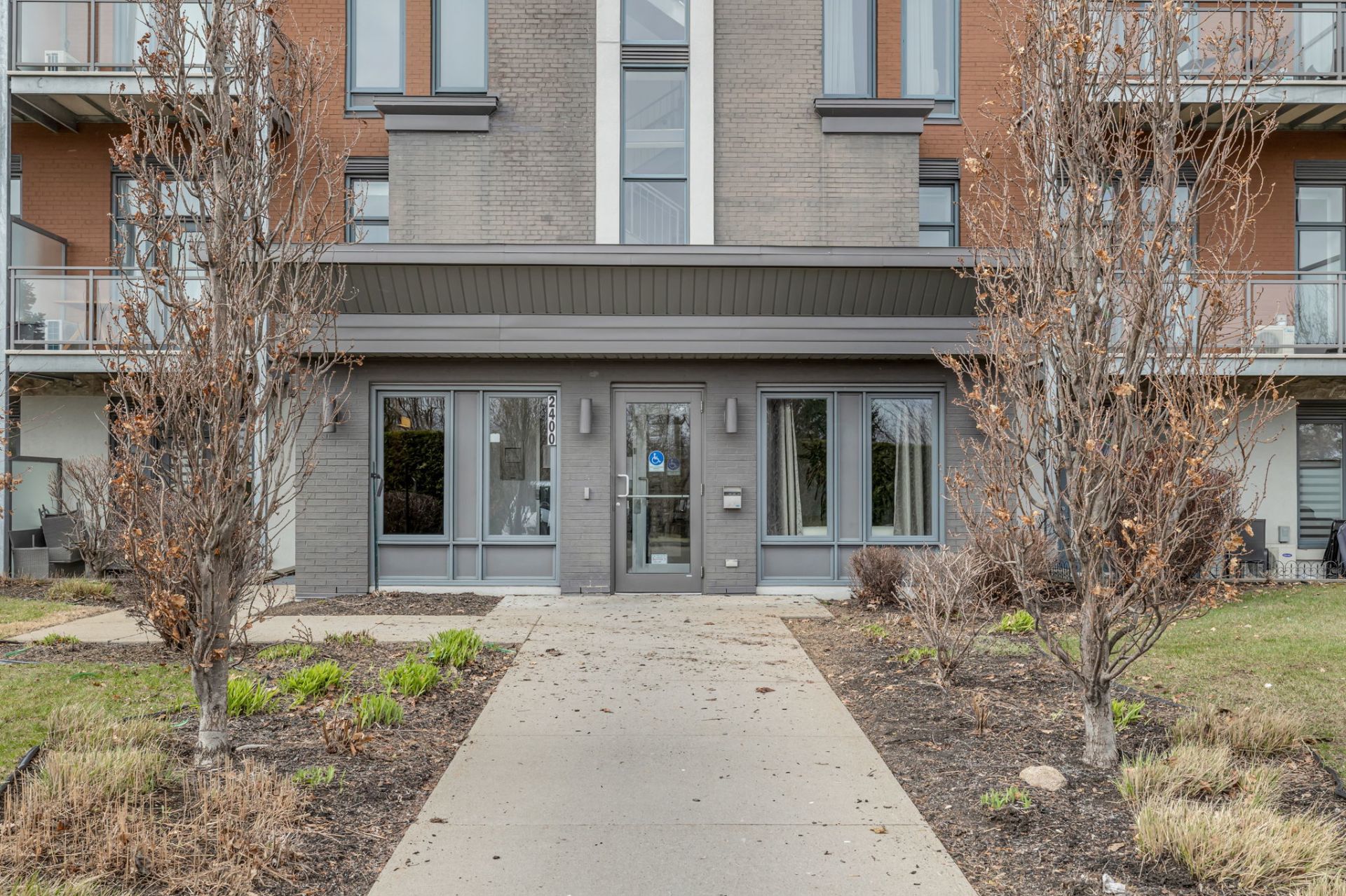 Façade